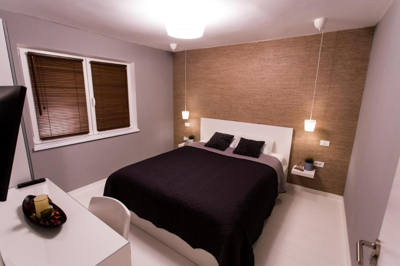 Apartament The Retreat Sinaia Zewnętrze zdjęcie